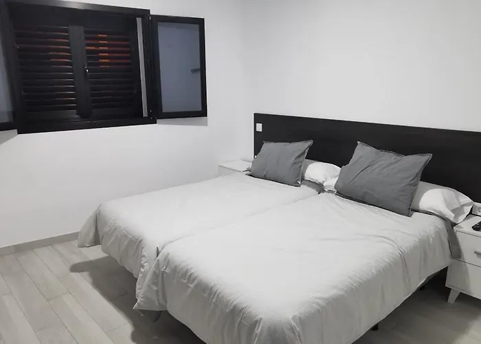 Situacion Inmejorable. Centrico Y Tranquilo